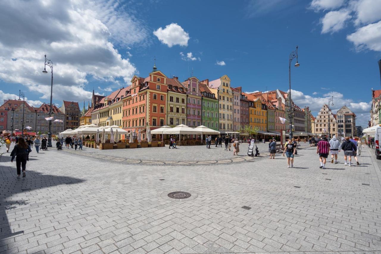 Market Square Corner Apartment Kuznicza By Noclegi Renters Wrocław Exteriör bild